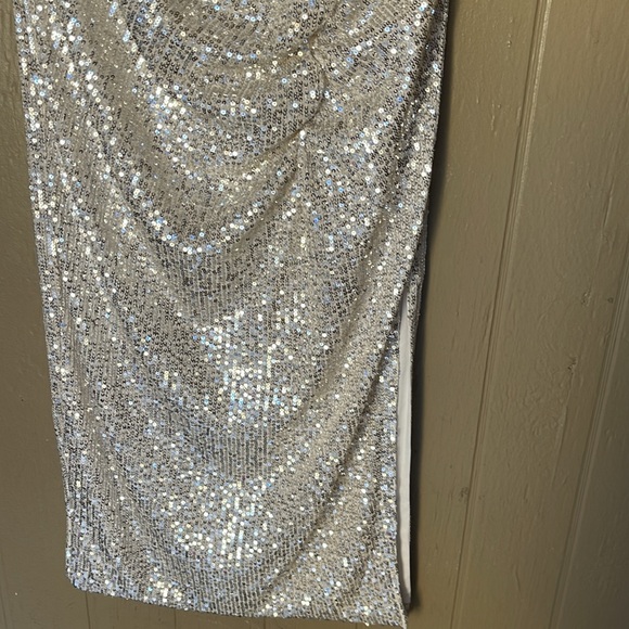 Wildfox Amirdale sequin skirt in pink champagne - Picture 4 of 8